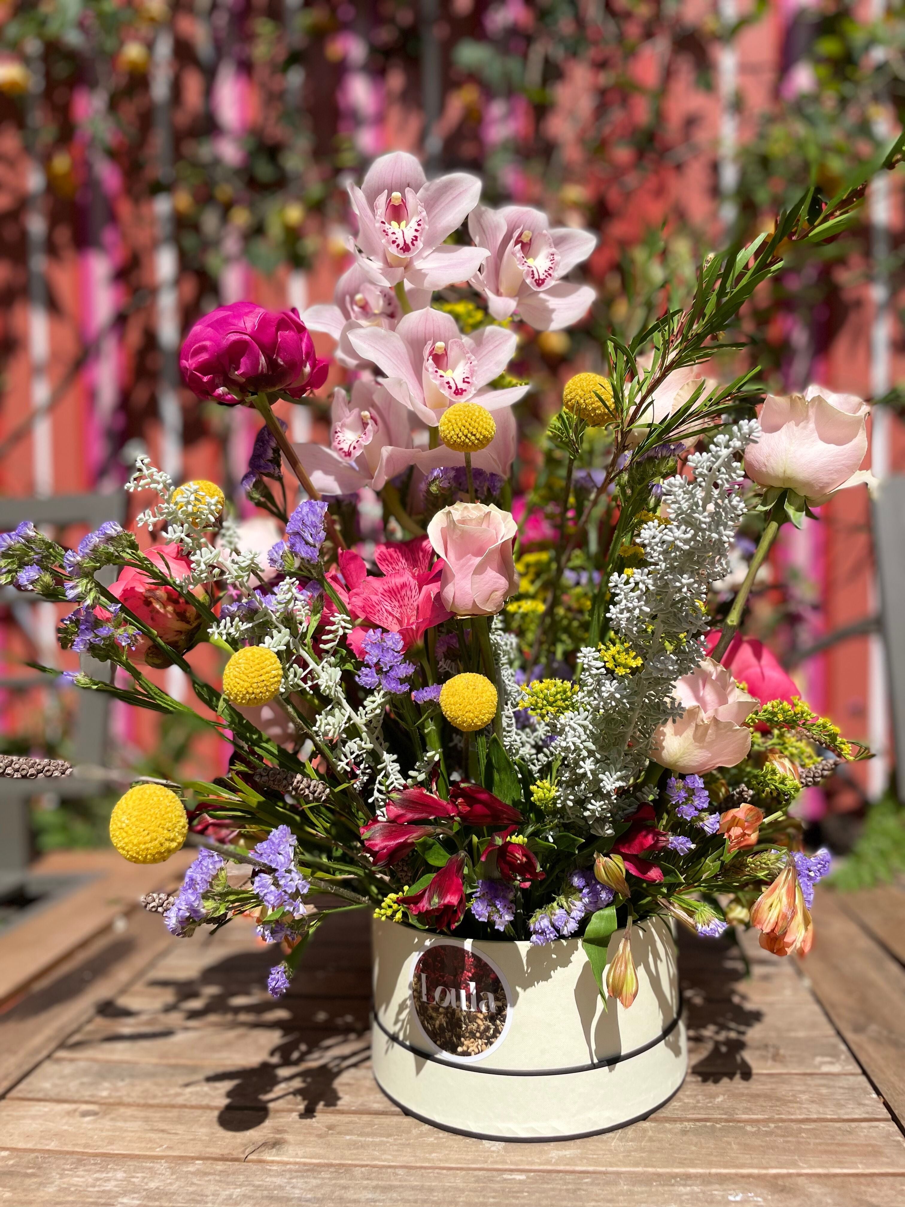 CRIS Cancer Foundation Large Bouquet