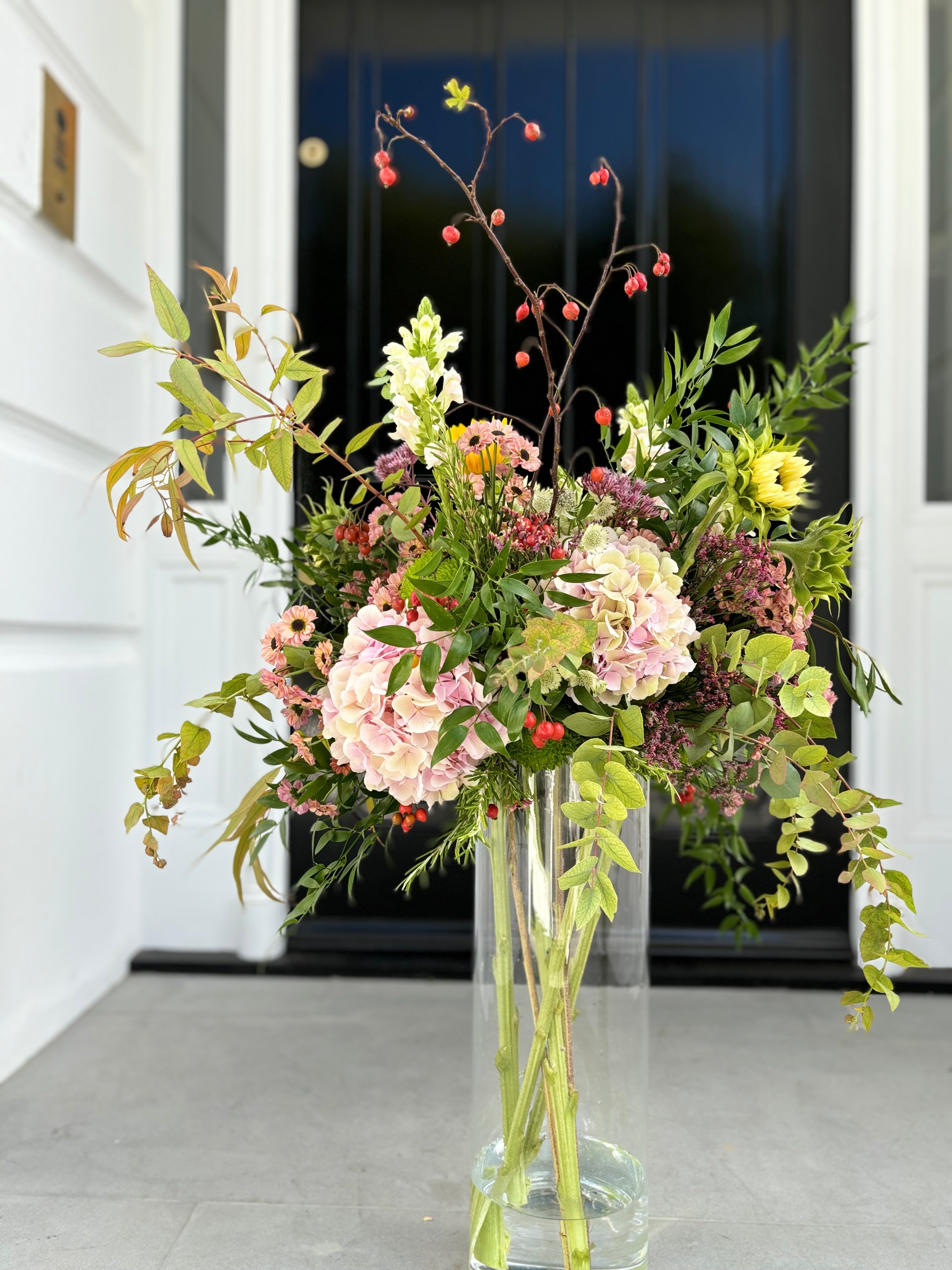 Extra Grand Flower Arrangements