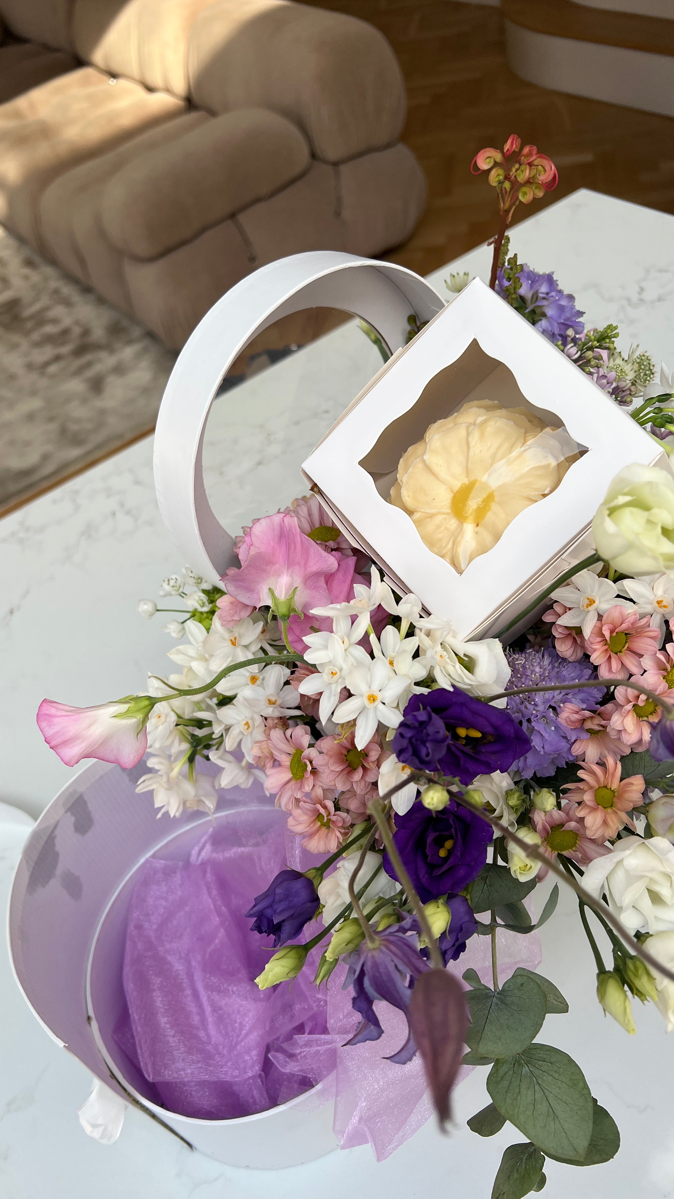 Mother’s day hat box