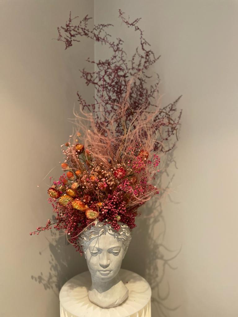 Dried flowers arrangements